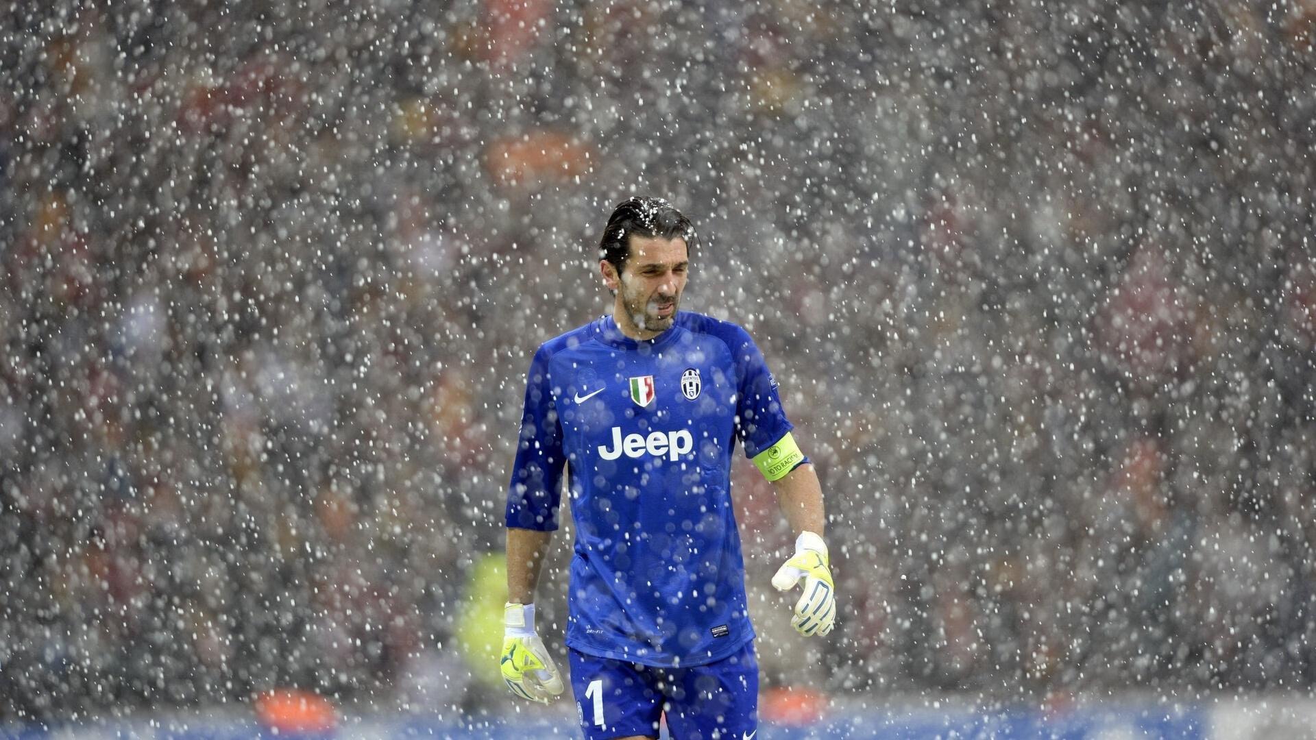 富勒姆坚定留任核心，三年续约合同锁定主帅席尔瓦未来